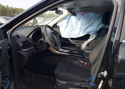 2024 Mitsubishi Eclipse Cross Le S-Awc z USA, uszkodzony, nr VIN JA4ATVAA5RZ021431